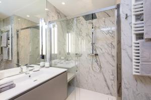 Cannes Croisette 4 bedrooms - 2C