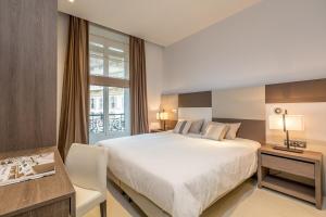 Cannes Croisette 4 bedrooms - 2C