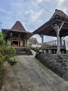 Ayem Tentrem Homestay