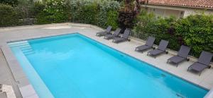 Maisons de vacances Les dentelles Evasion Provencale Villa avec Piscine et jardin : photos des chambres