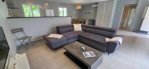 Maisons de vacances Paradis Provencal Villa - Espace Detente et BBQ LMV : photos des chambres