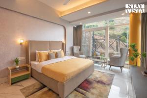 StayVista at The Himalayan Echo with Lawn, Bonfire