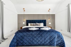 Windsor Manor - Luxury 5-bed Retreat in Solihull