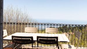 Villas Domaine de Gialla Bergerie Carta, 6 pers, montagne, vue mer : photos des chambres