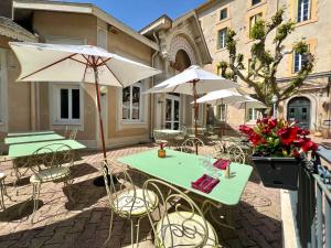 Hotels Logis Hotel restaurant des Thermes : photos des chambres
