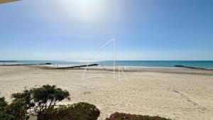 Réf 2152 - T5 en rez-de-plage