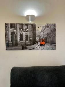 Elegant and with terrace, 15 min from Navigli and the center