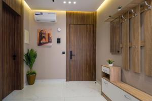 Chic Comfort Apartment - Rabat Center - Free Parking & AirC & Internet