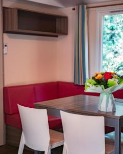 Campings Camping Domaine du Cros d-Auzon - Maeva : photos des chambres