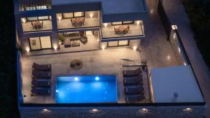 Artemis Villa