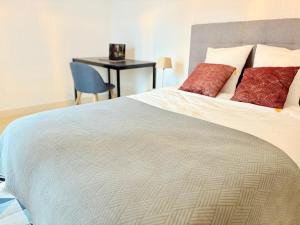 Appartements Hypercentre - 2 chambres - proche commerces : photos des chambres