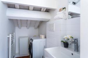 iFlat Pantheon & La Dolce Vita Skyline Penthouse