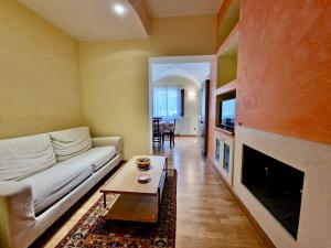 Gabriellas Cozy House by TraMonti Apartments