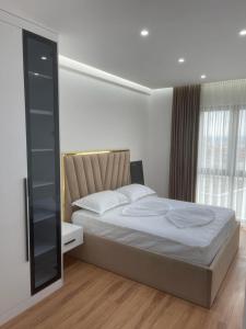 Arlis New Apartment
