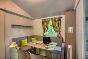 Campings Domaine Residentiel de Plein Air La Sagne : photos des chambres
