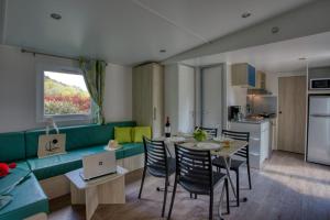 Campings Domaine Residentiel de Plein Air La Sagne : photos des chambres