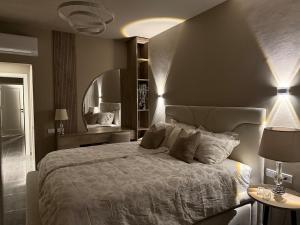 Sunny Beach Penthouse Free Beach, Pools, and Privat Roof