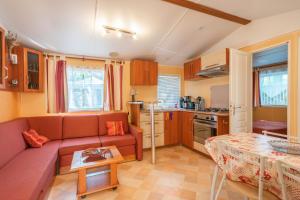 Mh 25 Les Genêts Ronce les bains