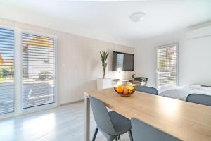 One-Bedroom Apartment with Patio room in Deluxe apartments BB Bled
