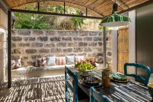 Tenuta Regia Corte by DomuSicily