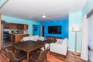 Two-Bedroom Apartment room in Ilikai Tower 1934 Condo with Fully Equipped Kitchen - Great for longer stays!