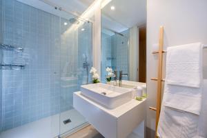 Beachfront at Bayline