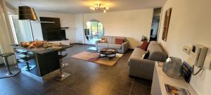 Apartment Albatros - am Strand mit Meerblick und Pool by Riviera HomeLife