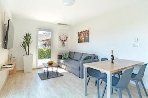 One-Bedroom Apartment with Patio room in Deluxe apartments BB Bled