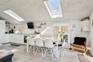 Cozy Seaside Getaway Perfect For Families With Children