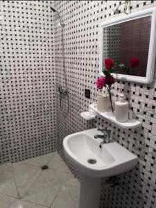 En face hôpital M6,Proche Aéroport et nearchore