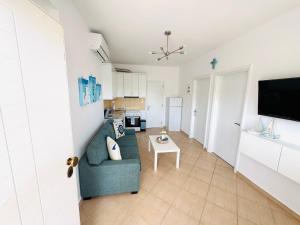 MG Sea View Apartments & Parking