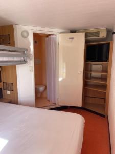 Hotels Premiere Classe Amiens Est - Glisy : photos des chambres