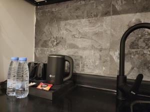 Stylish Studio - Modern Touch - Prime Al Aqiq Spot