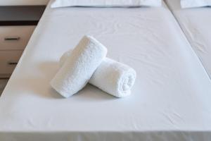 Peaceful Studio with Views Golem