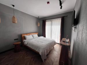 Trina Talles Alaçatı