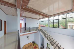 Urbanview Tebing Vietnam Lampung by RedDoorz