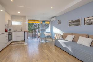 AO-4 CALELLA DE PALAFRUGELL 2 PAX