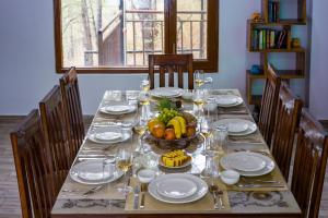 Alaya Stays Archees 6 BHK Nature Retreat with Game Lounge & Open Dining