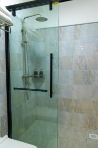 Kizuri Stays by Neema