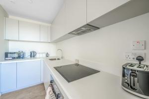 Modern & Stylish 2 Bed Flat in Central Birmingham