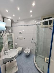 Kleine Villa In Picco Sul Mare Mit Privatem Parkplatz,
