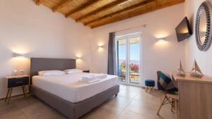 Themonia Studios Kimolos