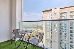 STAY BY LATINEM Luxury 1BR Holiday Home CVG 3204 Near Burj Khalifa