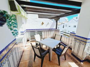 Stylish Apartment just steps from the beach