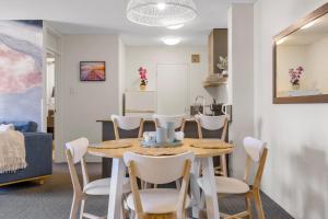 Stylish 2-Bedroom Apartment in the Heart of Perth