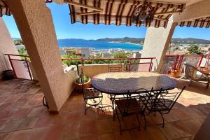 Spacious & Unique Sea View Apt Terrace Pool & Charm