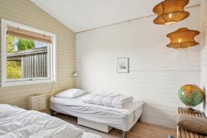 Well-Kept Family Cottage Close To A Child-Friendly Sandy Beach