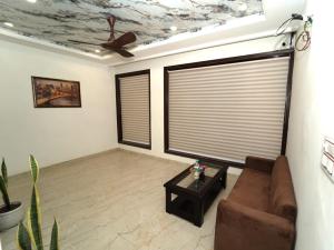 Hotel Chandigarh vibes - Best Selling Hotel in Chandigarh