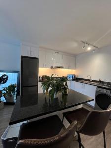 Cape Town Central- Rock Chambers