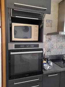 Sejours chez l'habitant Peaceful room, Thuir centre, view Le Canigou : photos des chambres